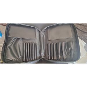 Laruce Ann makeup & brush bag w/ box and dust cover- never used- no brushes